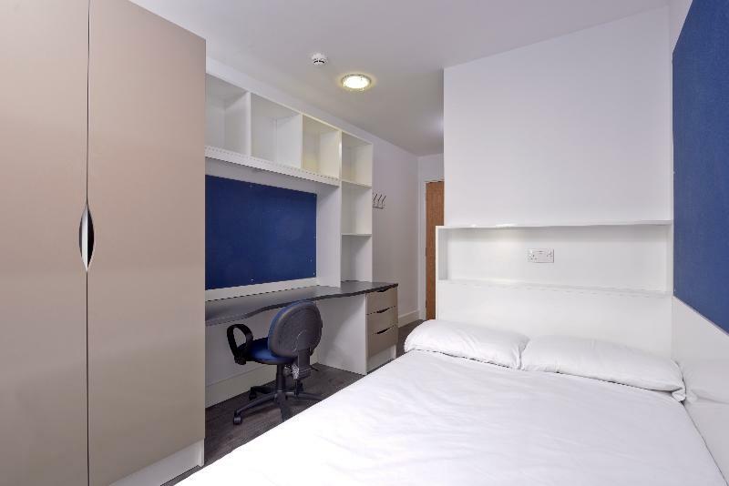 Destiny Student - Holyrood Hotel - Edinburgh — Photos 3